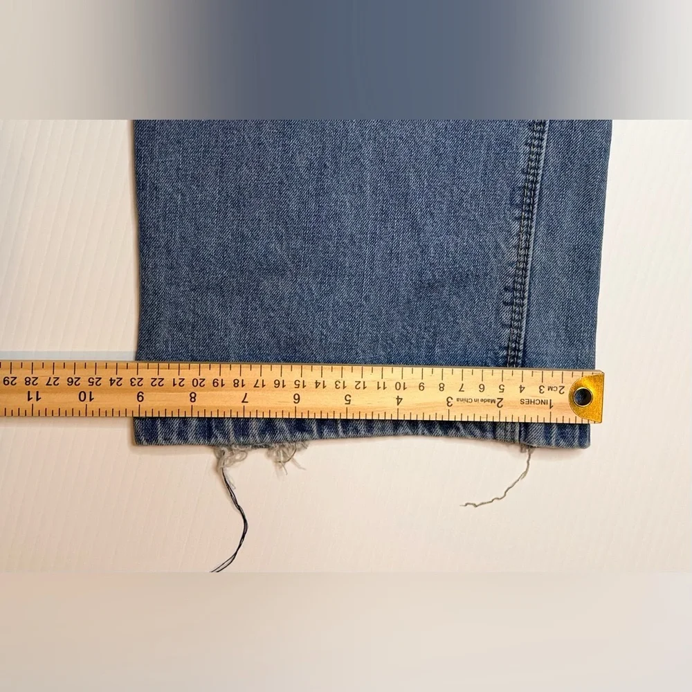 Empyre Zia Low-Rise Vintage Straight Jeans Heavily Distressed/Skater Vibe Size 6